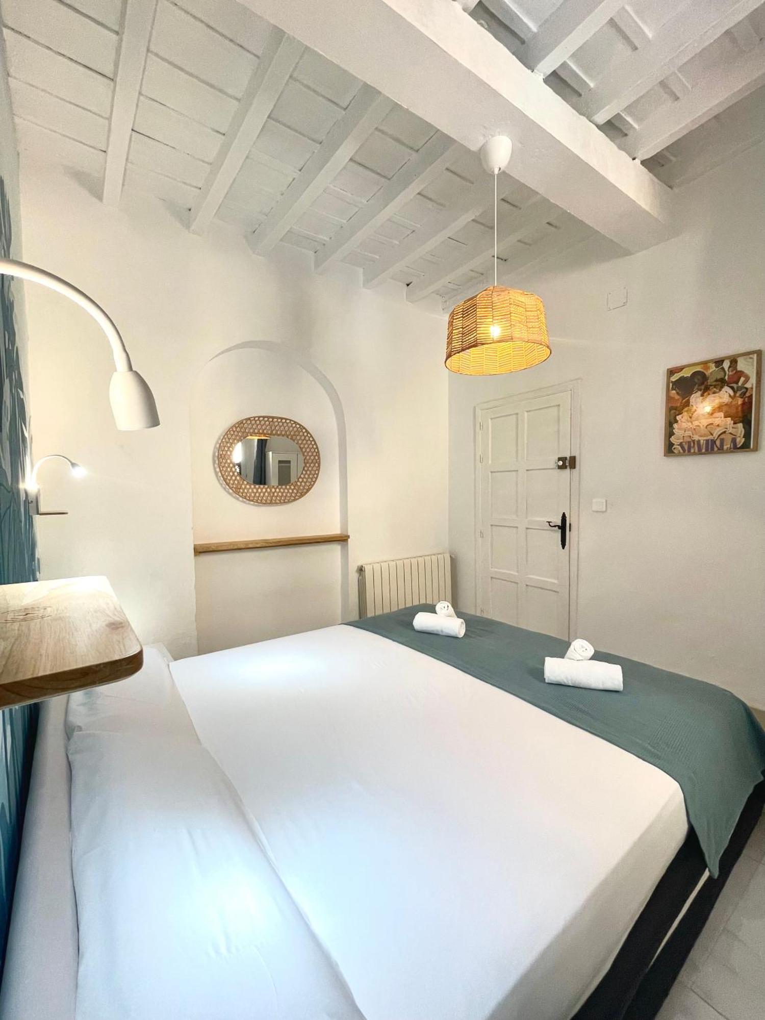 House -Rooftop&Jacuzzi -StayinSewilla Zewnętrze zdjęcie